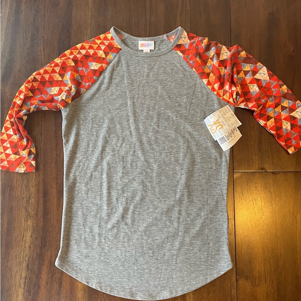 LuLaRoe XS Randy Gray and Red Short Sleeve Tee
